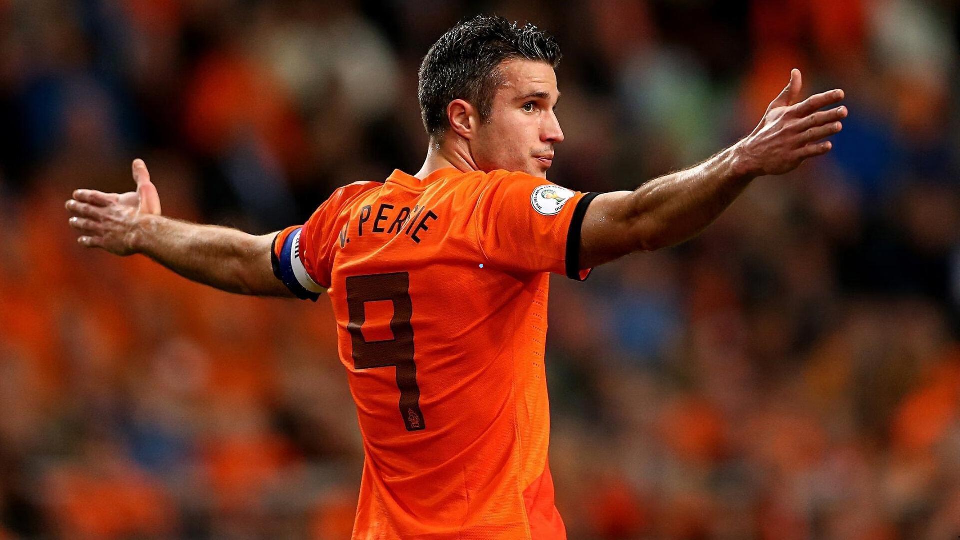 RMC揭秘巴黎圣日耳曼冬窗策略，稳健为主，伺机而动